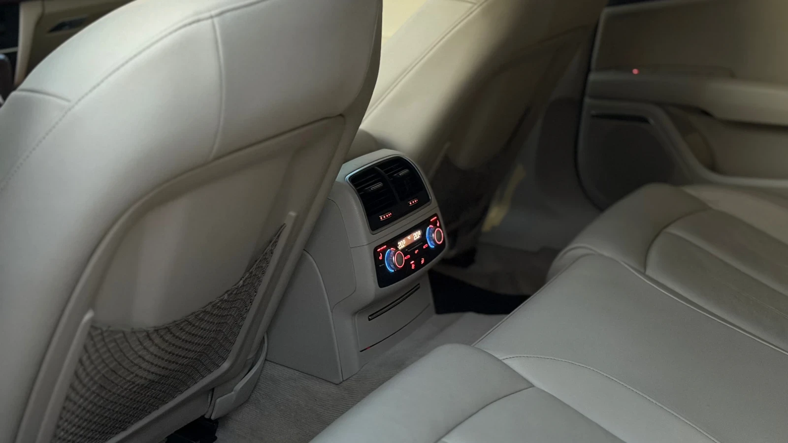 Audi A7 Фейс/Premium plus/333к.с., снимка 12 - Автомобили и джипове - 55966152