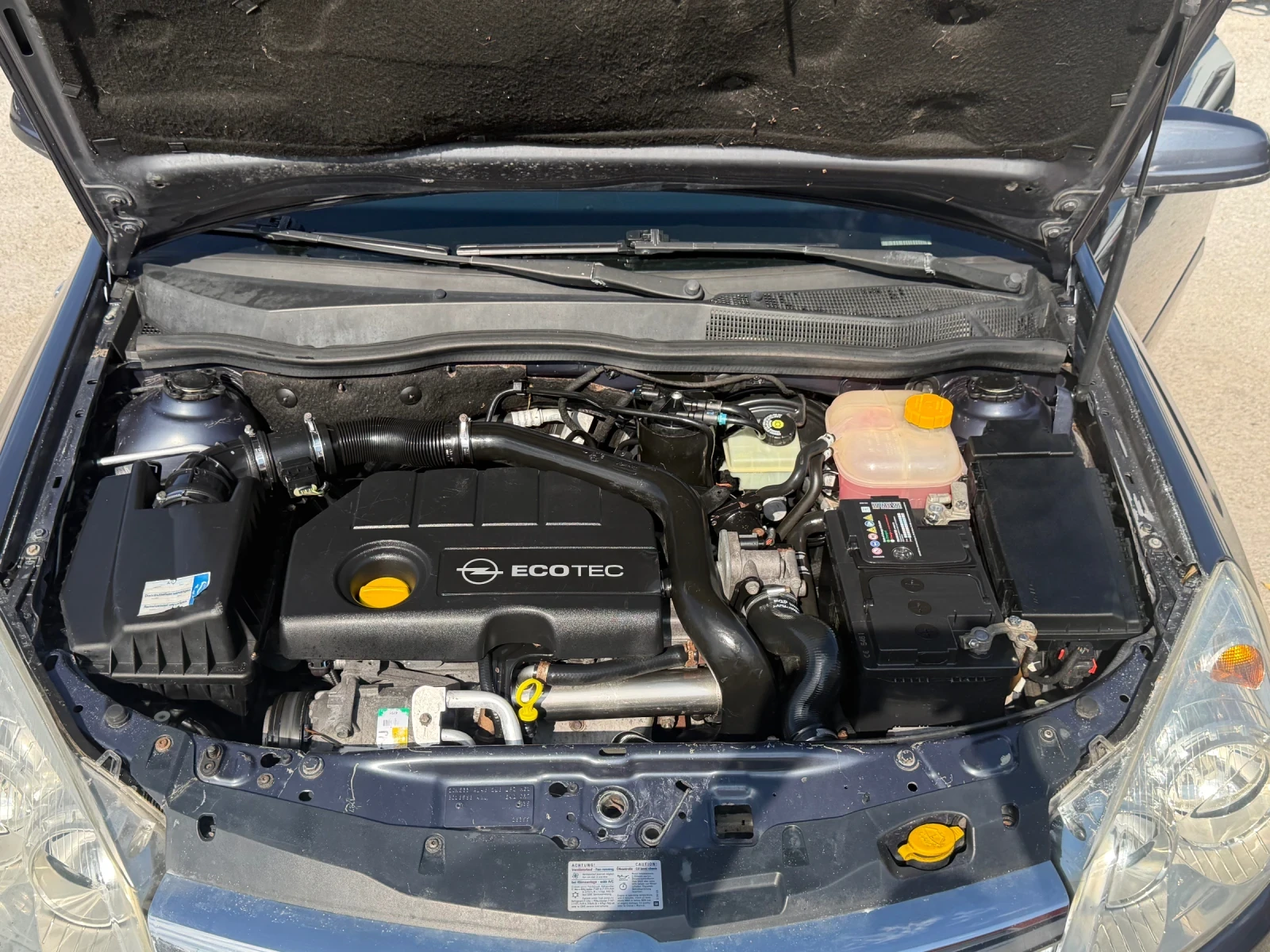 Opel Astra 1, 7cdti 100k.c Comfort, снимка 11 - Автомобили и джипове - 56216465