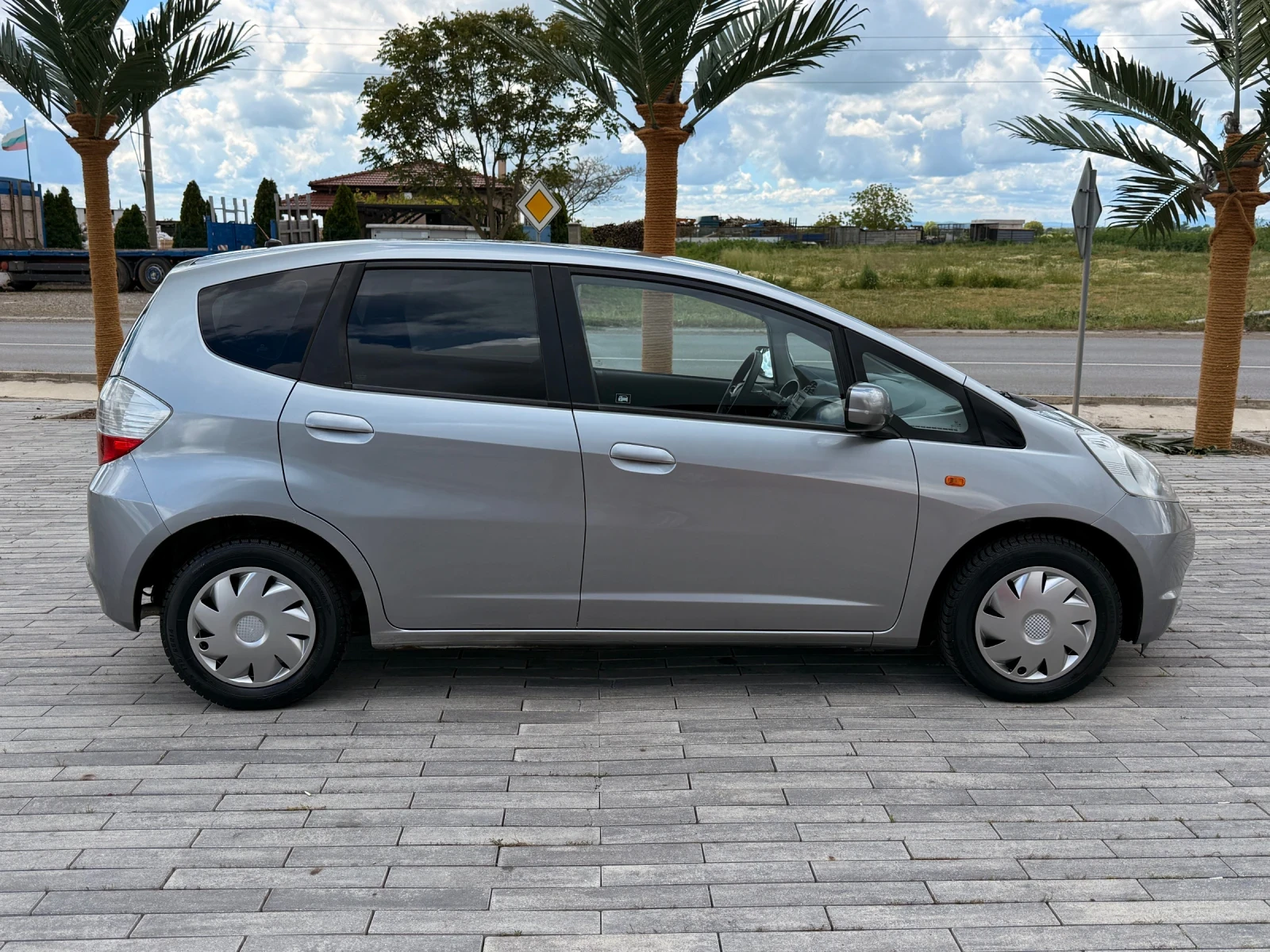 Honda Jazz 1.2i, снимка 3 - Автомобили и джипове - 56468214