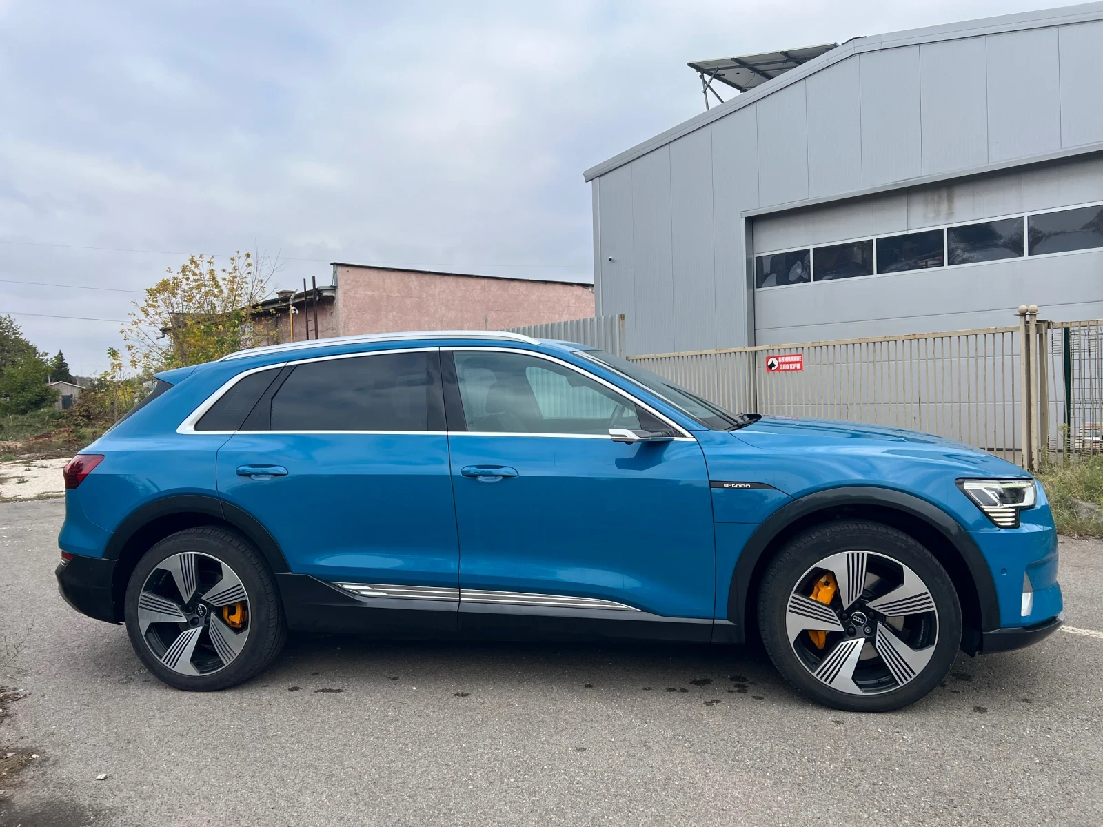Audi E-Tron 55 Quattro 95kWh, снимка 6 - Автомобили и джипове - 56643383