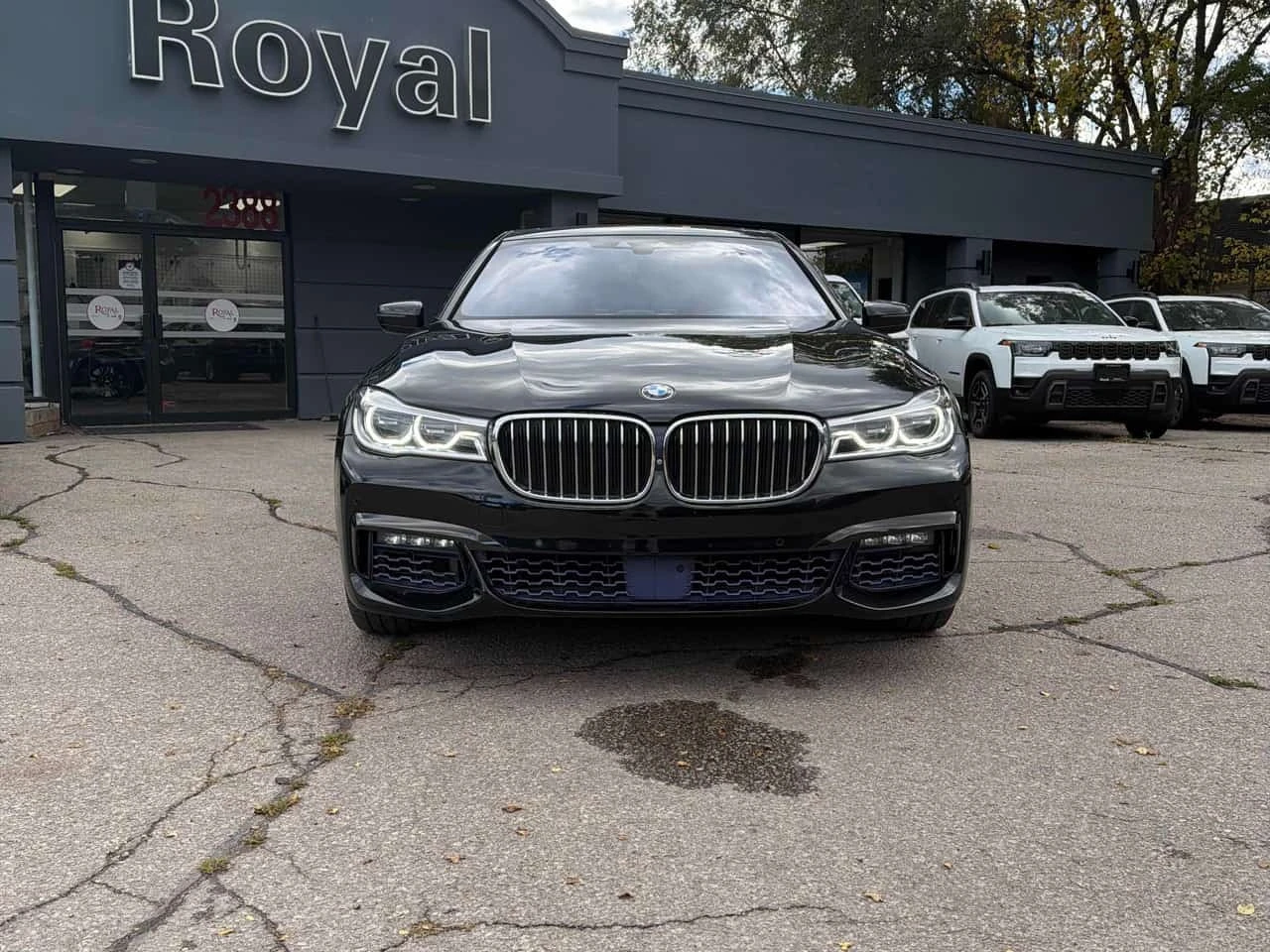BMW 750 Li xDrive | CARFAX | БЕЗ ИНЦИДЕНТИ, снимка 2 - Автомобили и джипове - 56742738