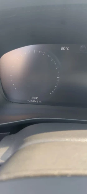 Volvo XC40 D3 Geartronic R-design, снимка 9