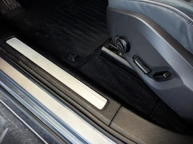Volvo XC60 T6* R* DESIGN* ПОДГРЕВ* 360КАМЕРА* LANE* ASSIST* , снимка 13