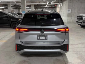 VW Tiguan R Line Black Edition / CARFAX / АВТОКРЕДИТ , снимка 4
