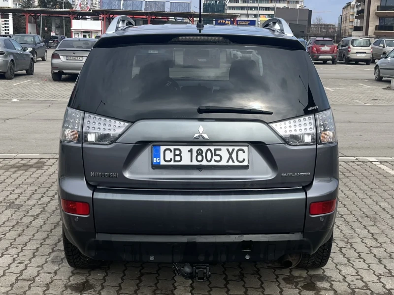 Mitsubishi Outlander AWD, снимка 8 - Автомобили и джипове - 49339274