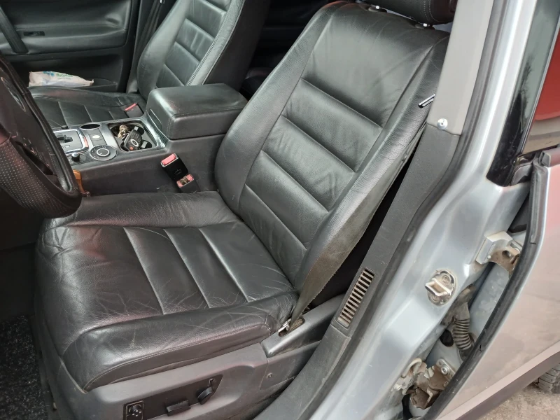 VW Touareg 3.2 LPG, снимка 8 - Автомобили и джипове - 52802069