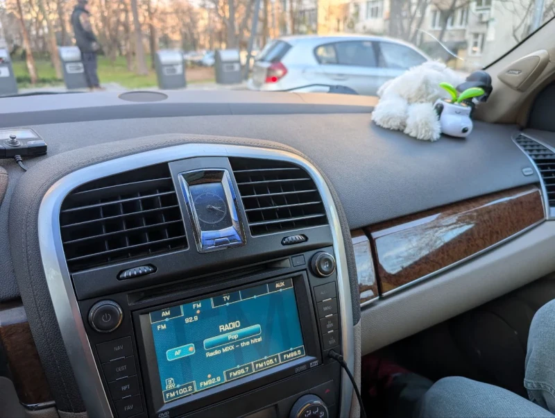 Cadillac Srx 3.6, снимка 2 - Автомобили и джипове - 52910043