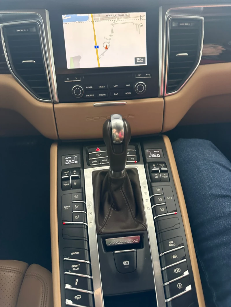 Porsche Macan S 3.0 V6 AWD* FULL* N1* ПАНОРАМА* ПОДГРЕВ* TOP, снимка 4 - Автомобили и джипове - 53458503