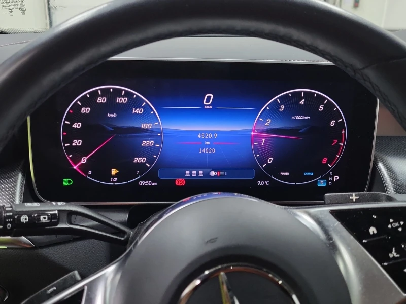 Mercedes-Benz GLC 300 * CARFAX * ОБДУХВАНЕ* 360 КАМЕРИ* ПАНОРАМА* , снимка 10 - Автомобили и джипове - 53495950