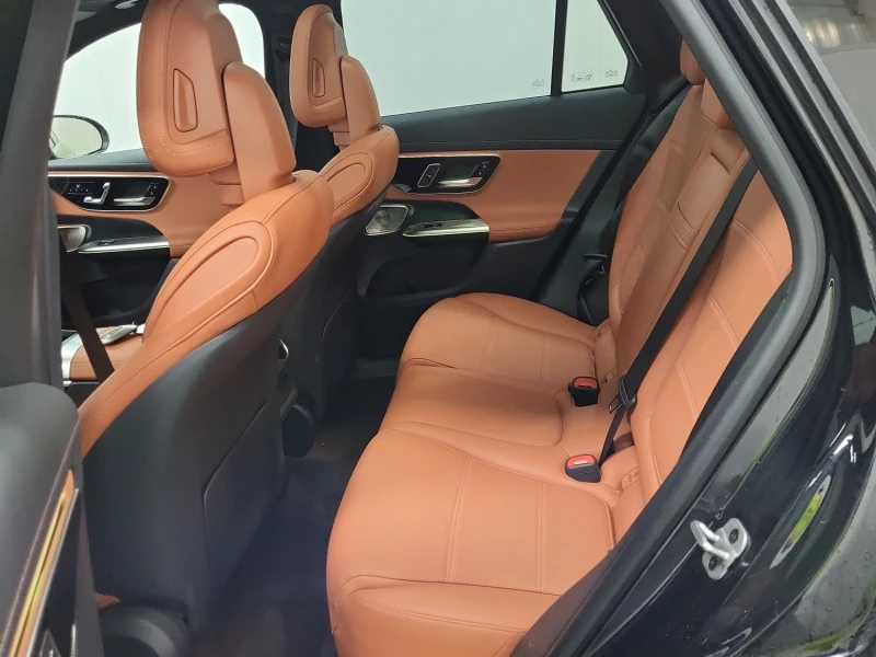 Mercedes-Benz GLC 300 * CARFAX * ОБДУХВАНЕ* 360 КАМЕРИ* ПАНОРАМА* , снимка 13 - Автомобили и джипове - 53495950