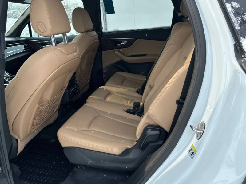 Audi Q7 Progressiv 55 TFSI quattro* CARFAX* 360* ОБДУХВАНЕ, снимка 11 - Автомобили и джипове - 53500593