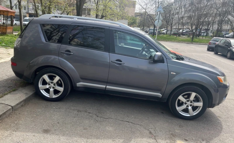 Mitsubishi Outlander 4WD - 12999 лв. - 64279874 | Car24.bg