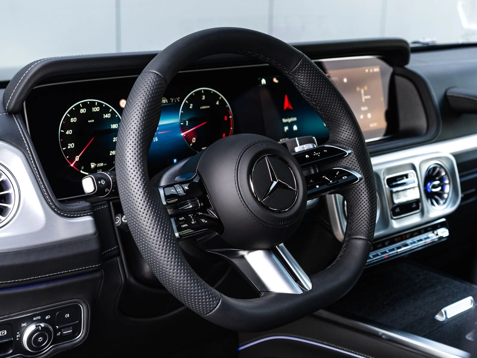 Mercedes-Benz G 450 d AMG LINE NAVI 360 CAMERA PANO  - изображение 8