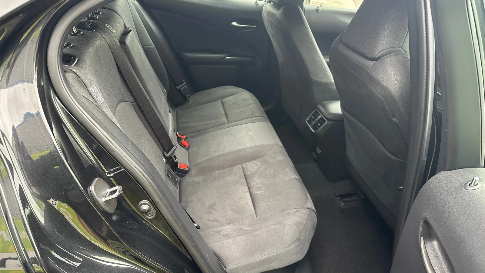 Lexus UX 250h Business 2.0 Hybrid  | Mobile.bg   11