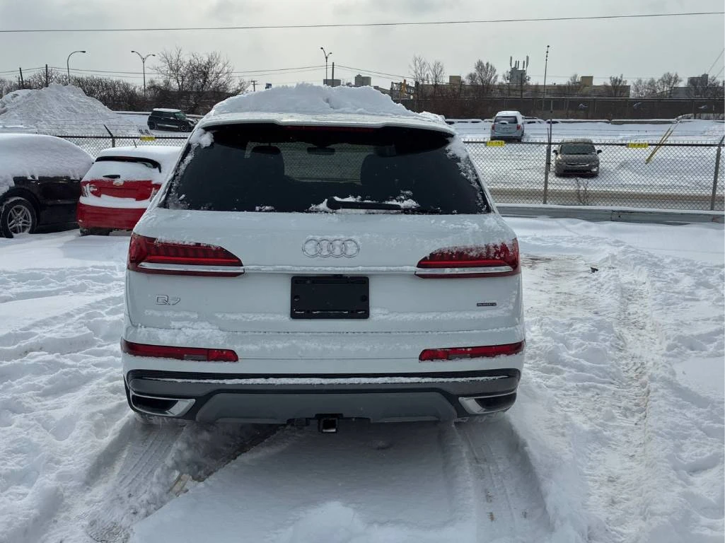 Audi Q7 Progressiv 55 TFSI quattro* CARFAX* 360* ОБДУХВАНЕ - изображение 5