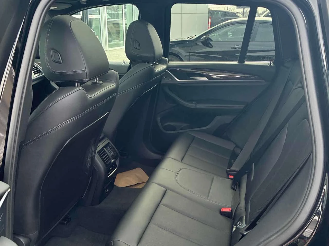 BMW X3 * xDrive30i * Panoramic Sunroof * ДИГИТАЛНО ТАБЛО, снимка 16 - Автомобили и джипове - 53847204