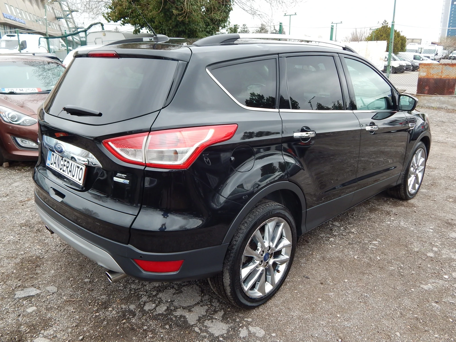 Ford Kuga 1.6T* 4х4* , снимка 4 - Автомобили и джипове - 54040242