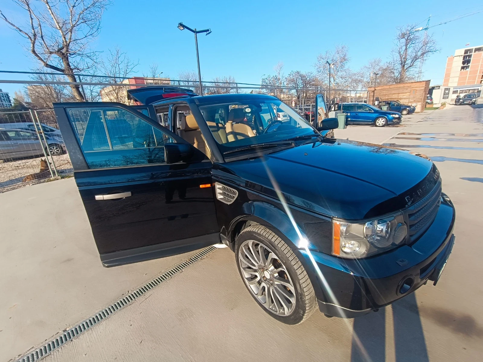 Land Rover Range Rover Sport Дава се с още 8бр 22" гуми , снимка 15 - Автомобили и джипове - 55492022