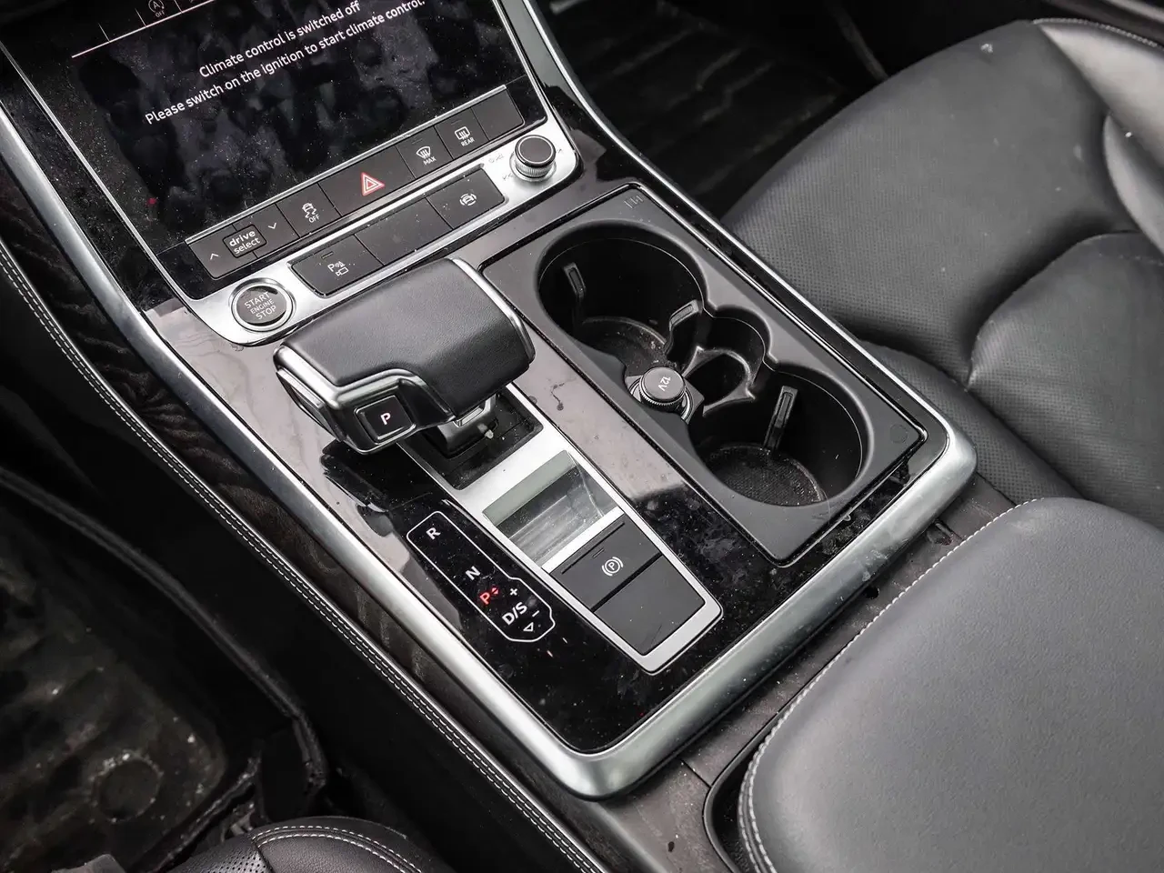 Audi Q8, снимка 17 - Автомобили и джипове - 56180533