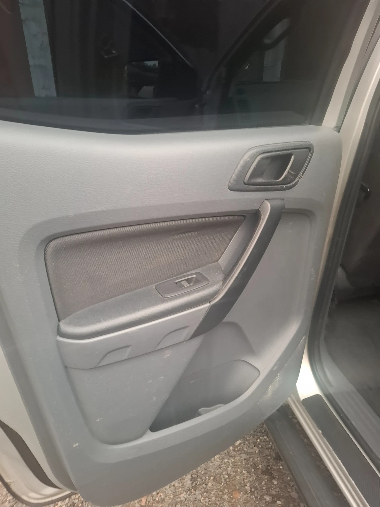 Ford Ranger 2.2 , снимка 11 - Автомобили и джипове - 56741229