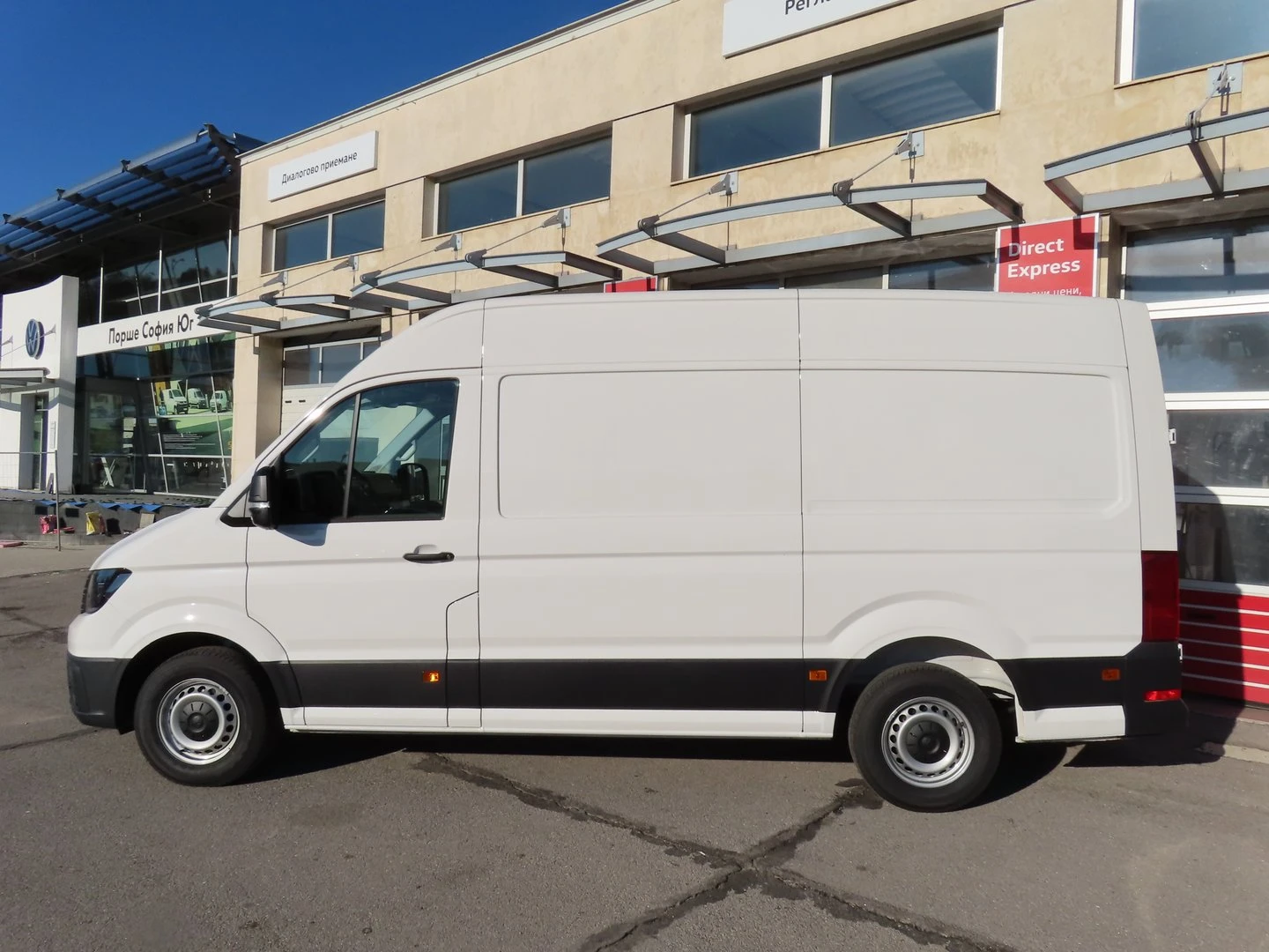 VW Crafter 35 Kasten M 11.3 m3 TDI предно - изображение 2