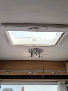 Каравана Dethleffs, снимка 8