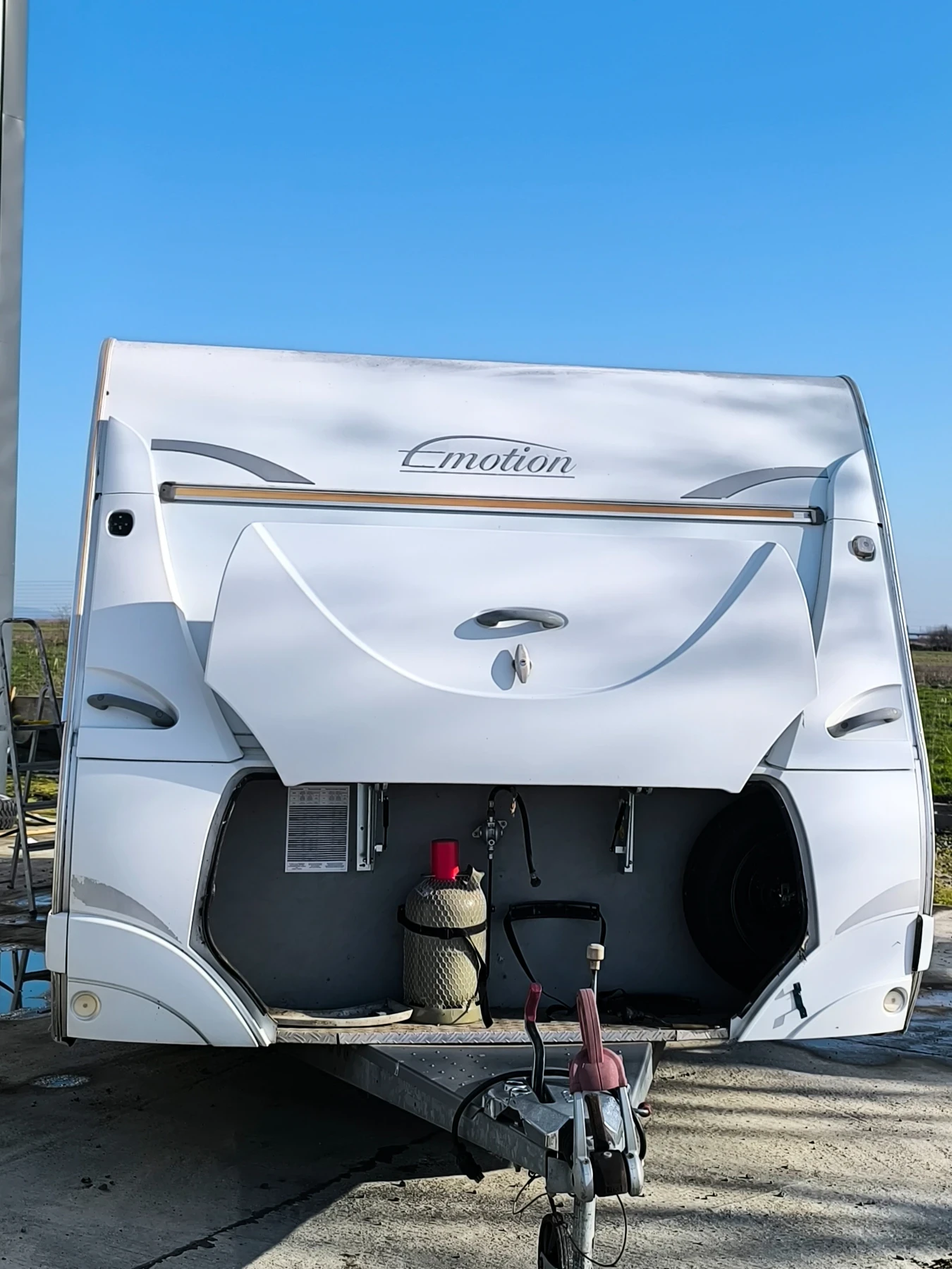 Каравана Dethleffs, снимка 2 - Каравани и кемпери - 54222736