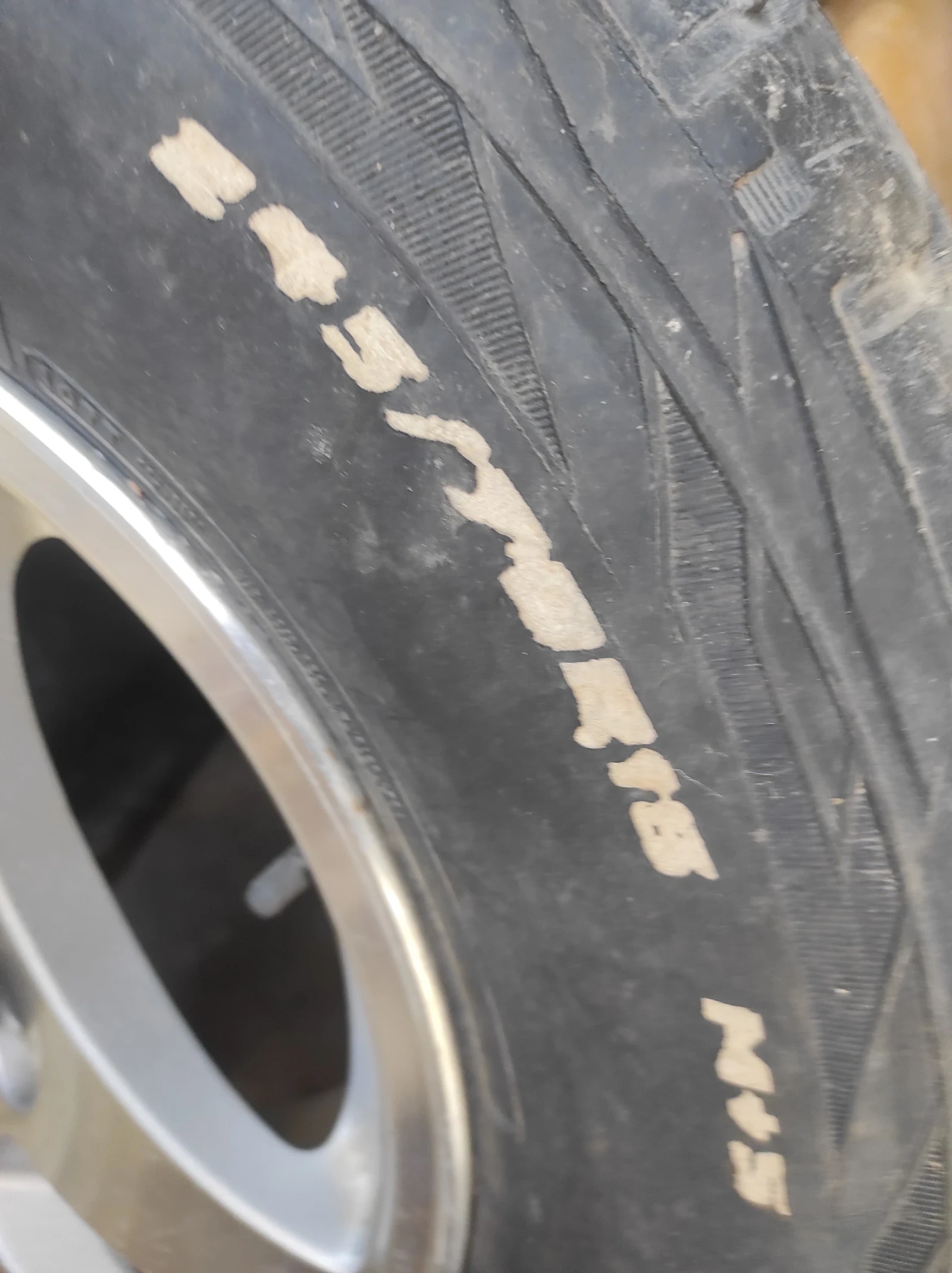���� � ������ 245/75R16 | Mobile.bg � ����������� 3