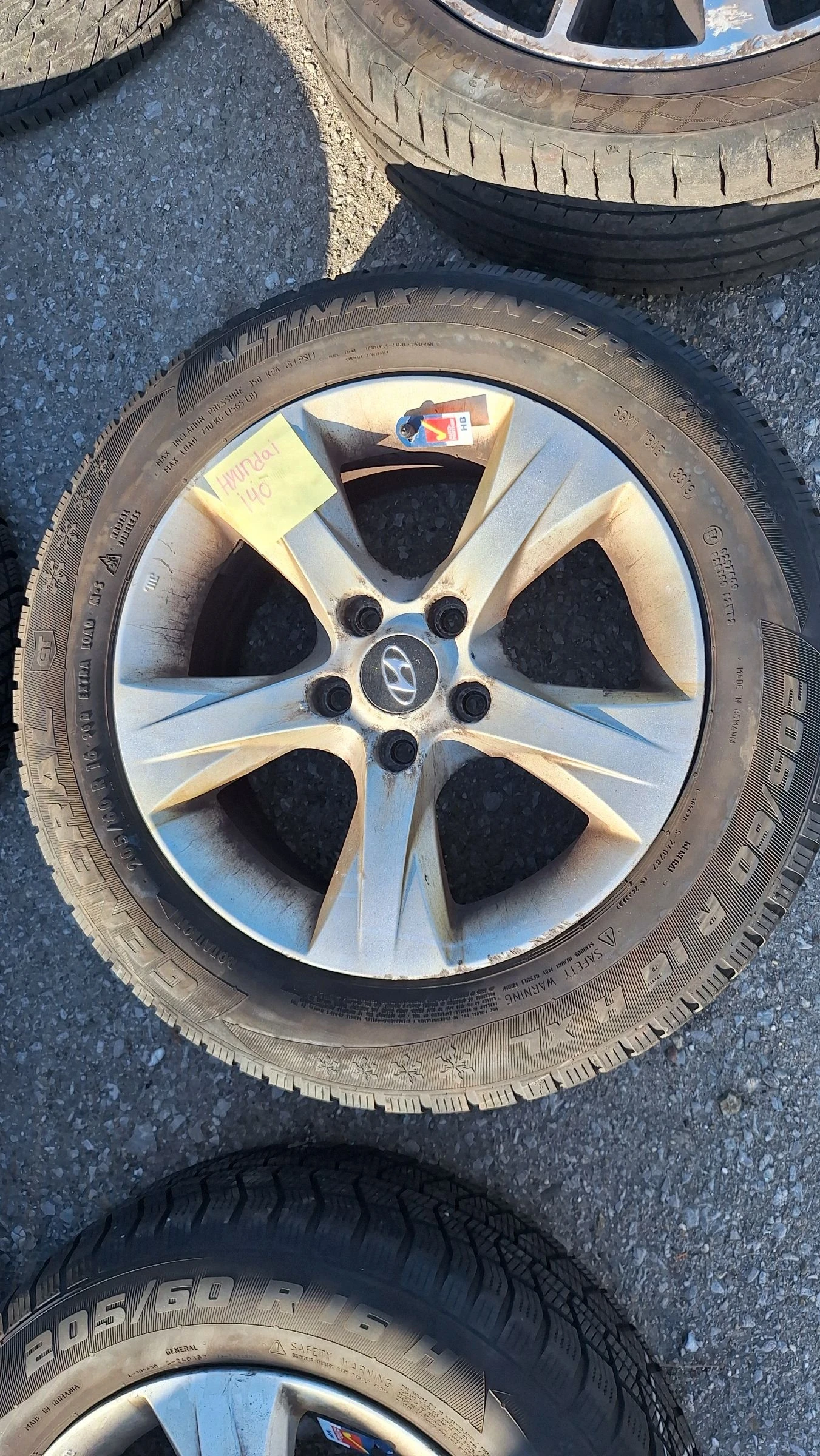 ���� � ������ 205/60R16 �� Hyundai I40 | Mobile.bg � ����������� 2