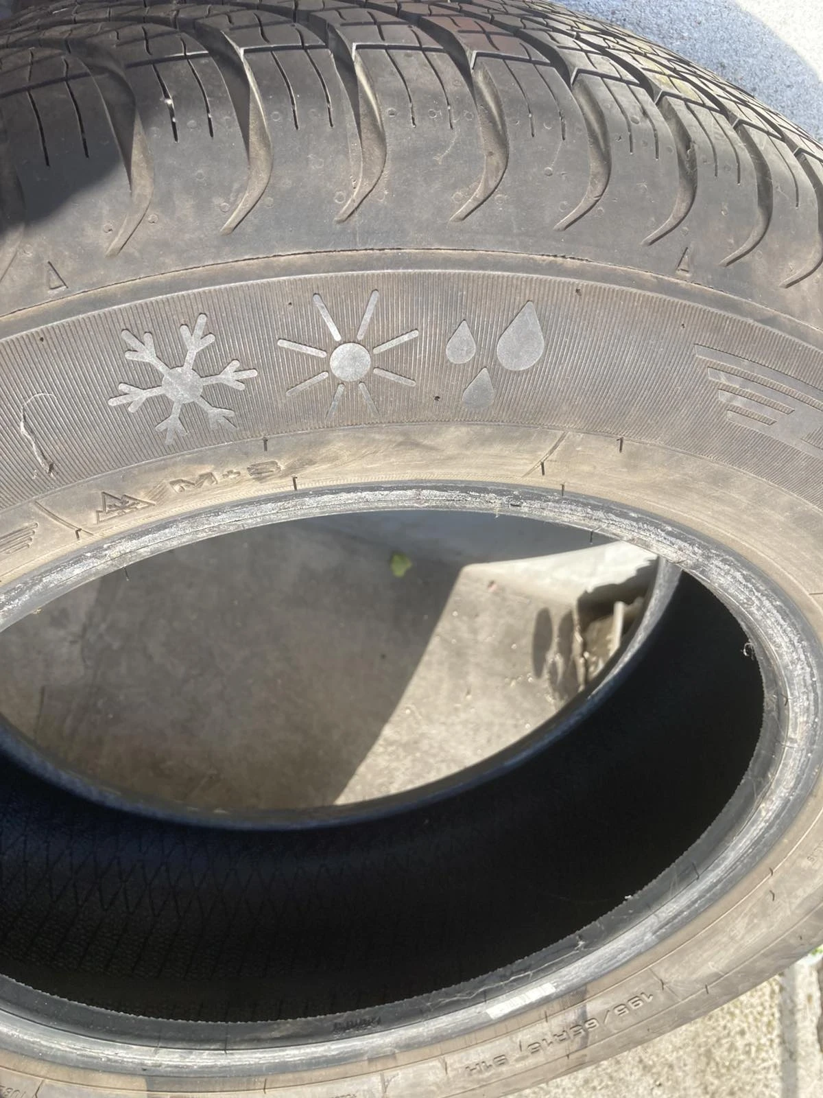 Гуми Всесезонни 195/65R15, снимка 9 - Гуми и джанти - 54723342