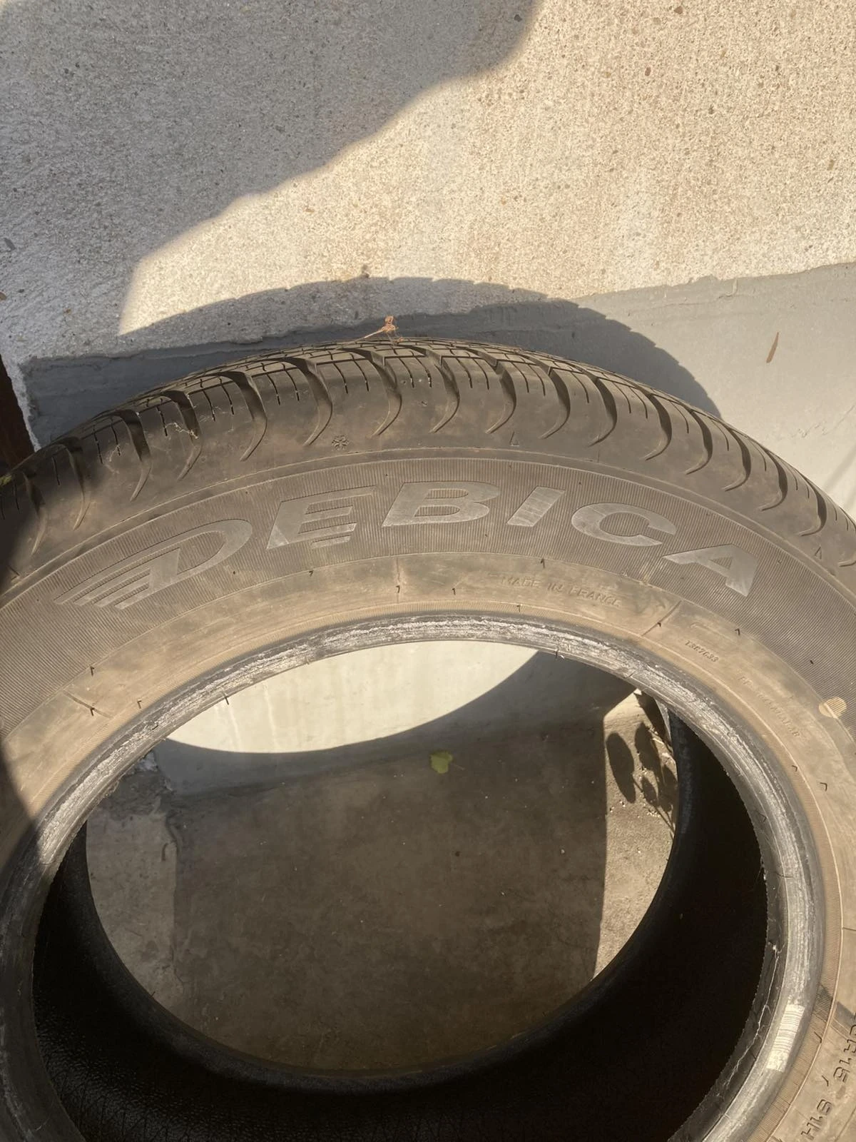 Гуми Всесезонни 195/65R15, снимка 4 - Гуми и джанти - 54723342