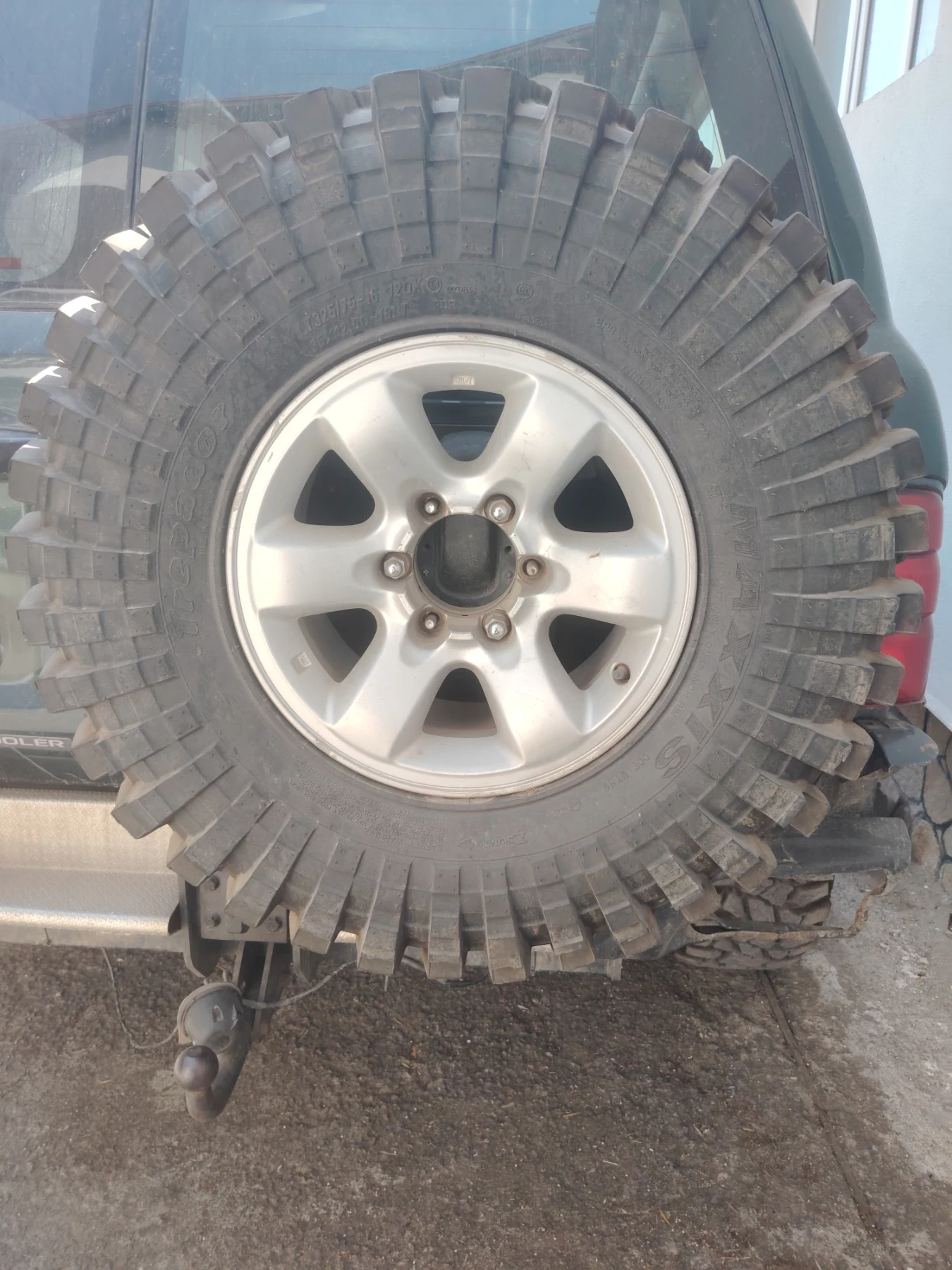 Гуми с джанти Maxxis 305/35R16