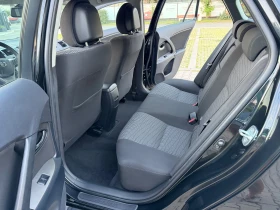 Toyota Avensis 2.0i   ТОП СЪСТОЯНИЕ !!!  , снимка 11