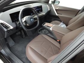 BMW iX xDrive40, снимка 9 - Автомобили и джипове - 45655460