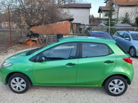 Mazda 2 1.4i климатик, снимка 2