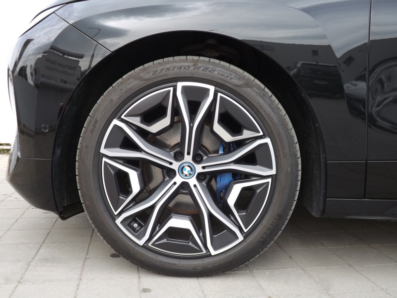 BMW iX xDrive40, снимка 8 - Автомобили и джипове - 45655460