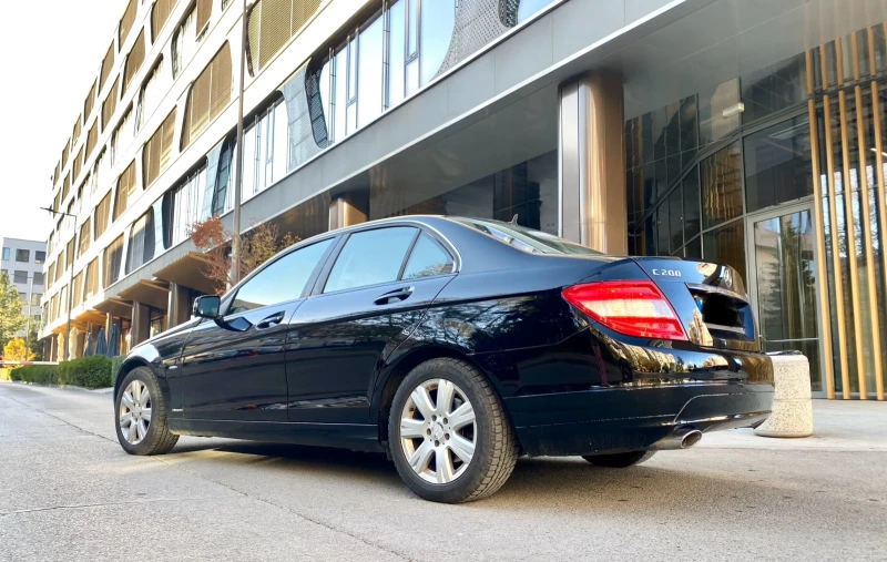 Mercedes-Benz C 200, снимка 17 - Автомобили и джипове - 47766954