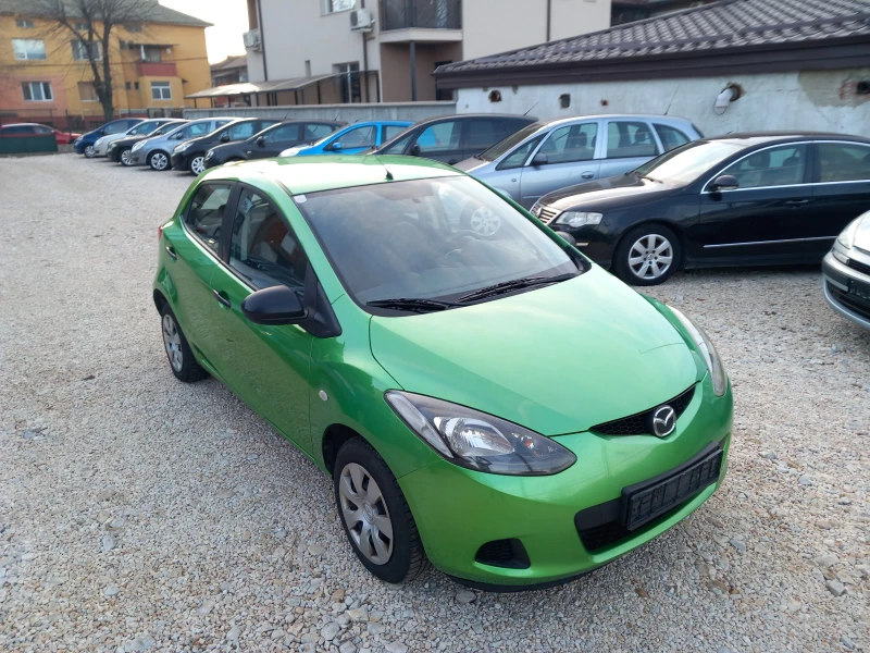 Mazda 2 1.4i климатик, снимка 7 - Автомобили и джипове - 48633322