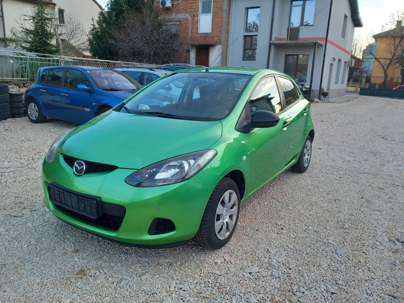 Mazda 2 1.4i климатик, снимка 16 - Автомобили и джипове - 48633322