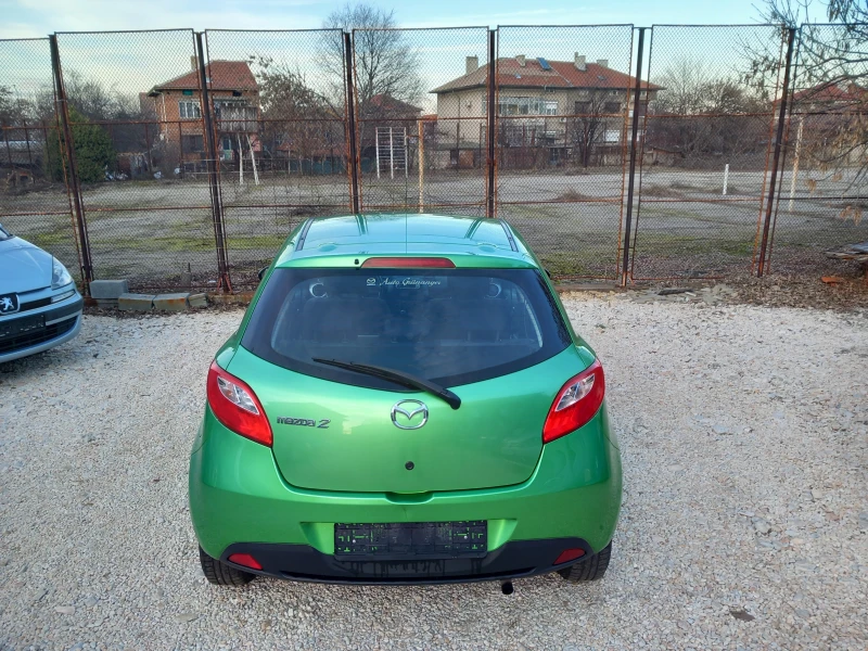 Mazda 2 1.4i климатик, снимка 4 - Автомобили и джипове - 48633322