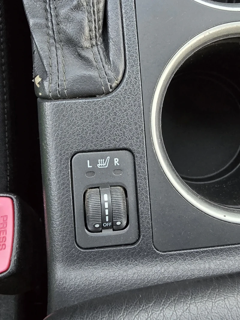 Subaru Legacy 2.0R, снимка 8 - Автомобили и джипове - 52447422