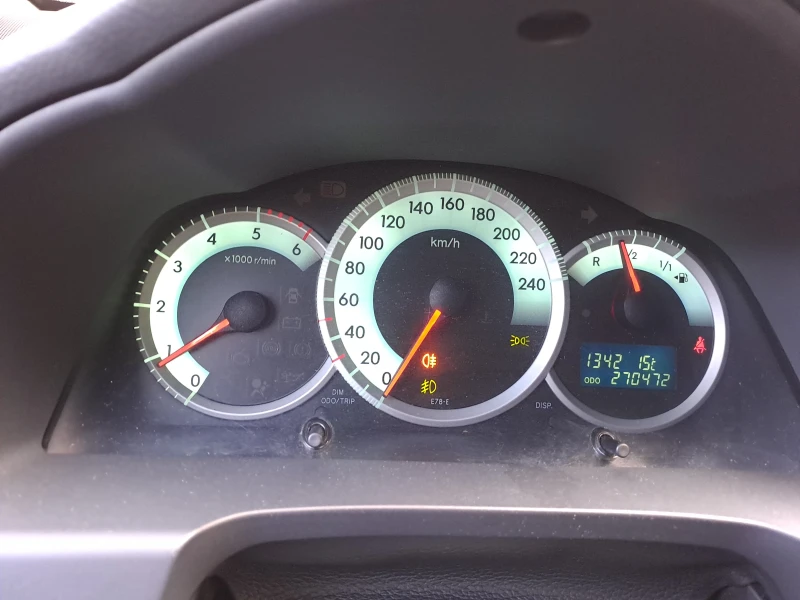 Toyota Corolla verso, снимка 3 - Автомобили и джипове - 52095562