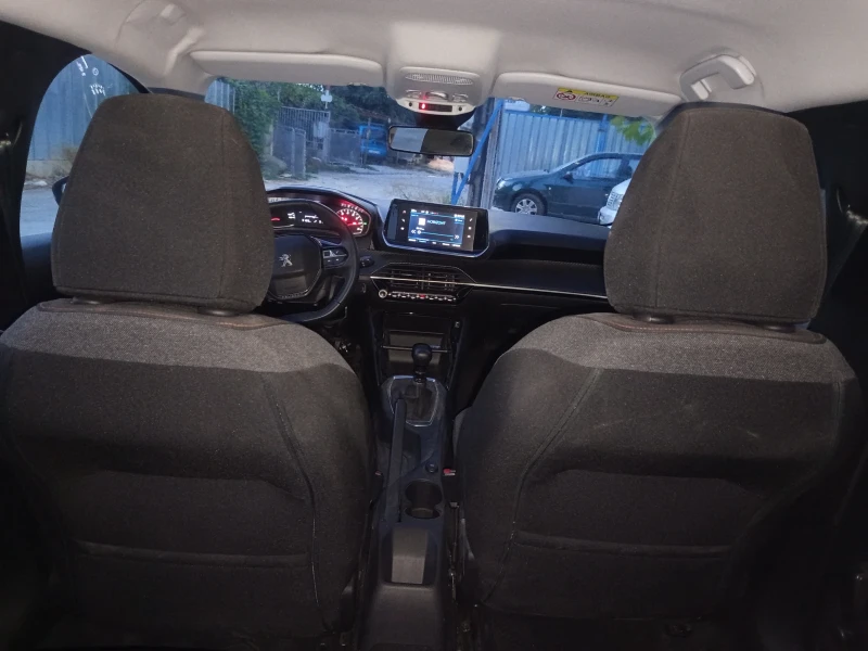 Peugeot 208, снимка 7 - Автомобили и джипове - 52300430