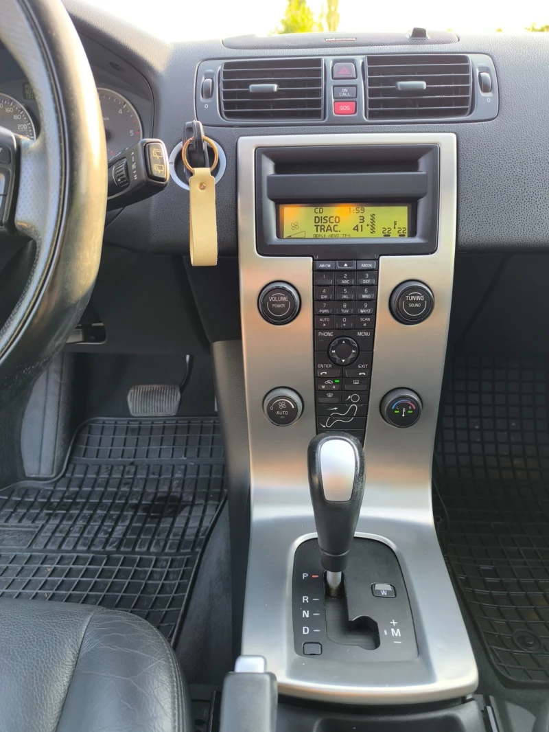 Volvo C30 D5 R-Design, снимка 9 - Автомобили и джипове - 52524671