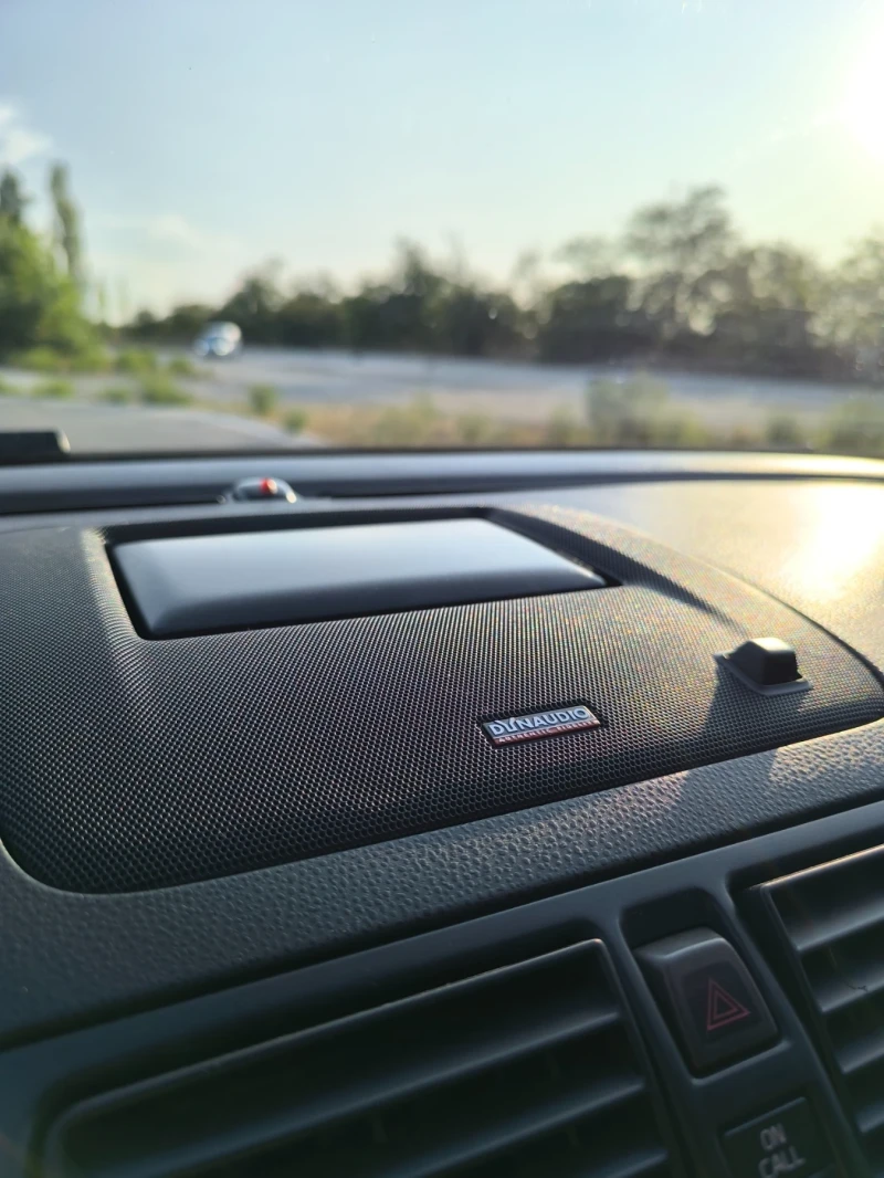 Volvo C30 D5 R-Design, снимка 8 - Автомобили и джипове - 52524671