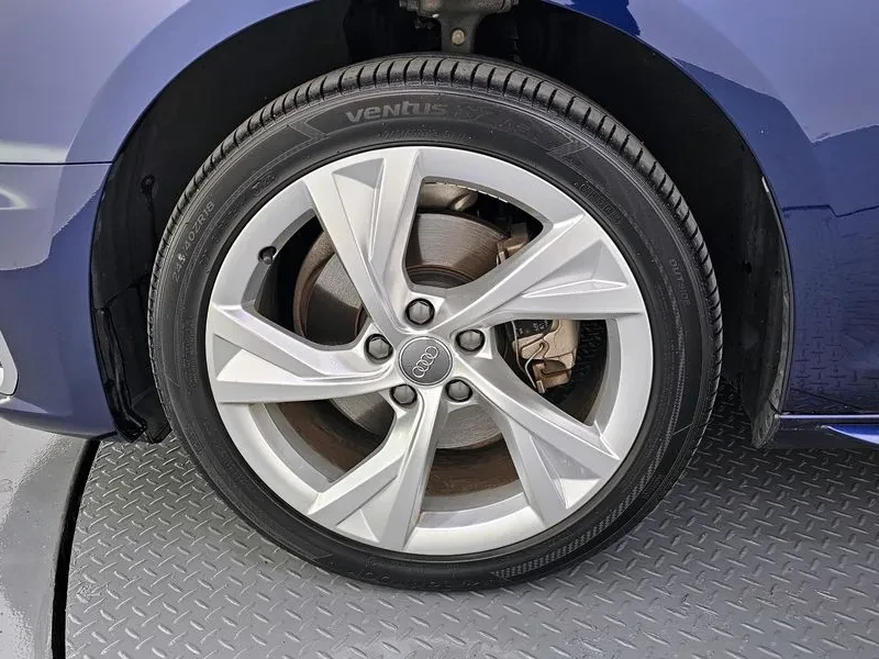 Audi A4 2.0 Tdi Premium - изображение 5