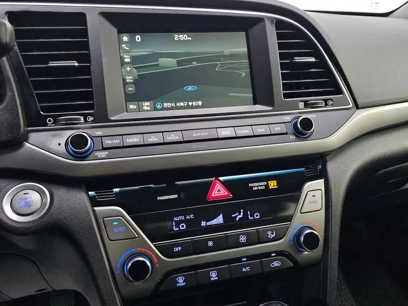 Hyundai Elantra, снимка 16 - Автомобили и джипове - 56719800