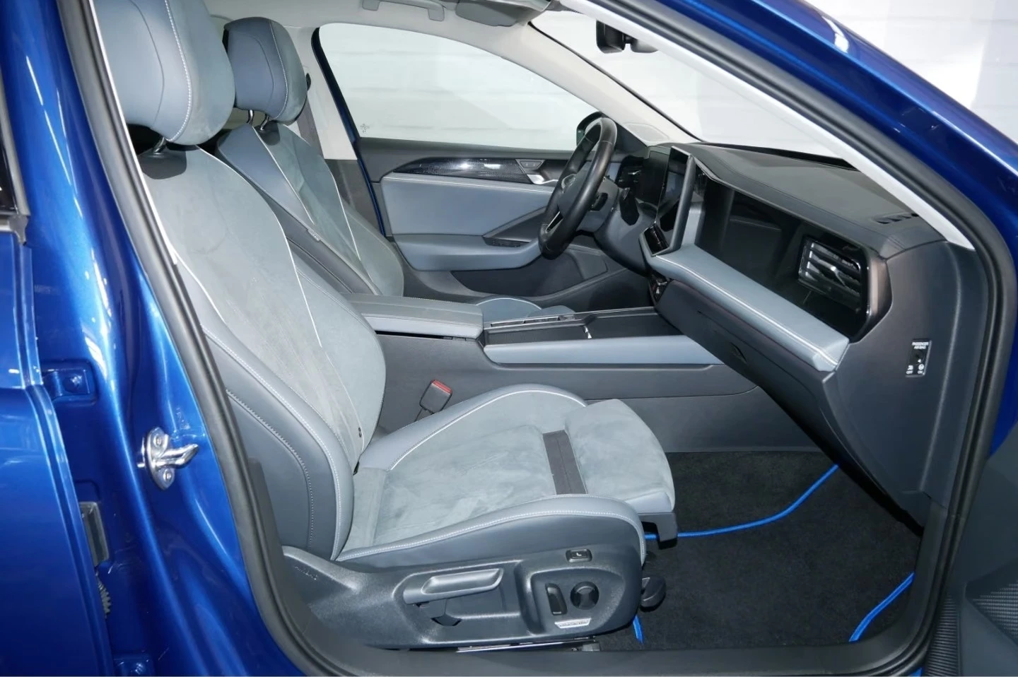 VW Passat 2.0 TDI , снимка 9 - Автомобили и джипове - 6966999