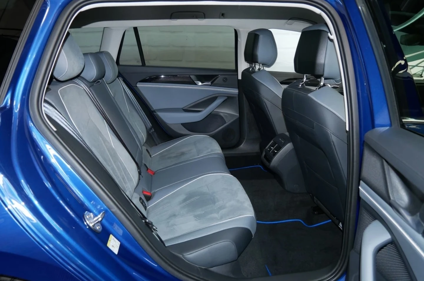 VW Passat 2.0 TDI , снимка 10 - Автомобили и джипове - 6966999