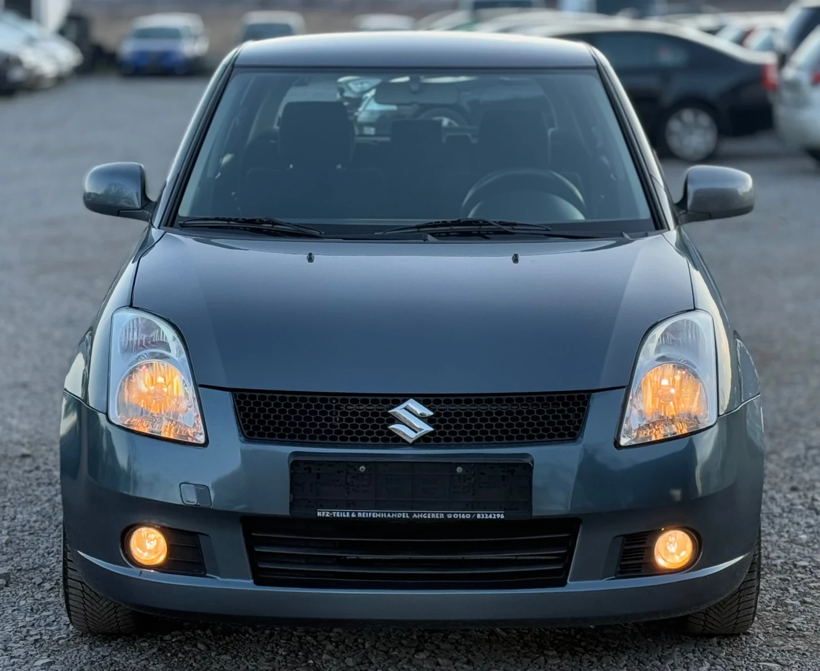 Suzuki Swift 1.3i 90к.с * 4х4* * Климатик*  - изображение 2